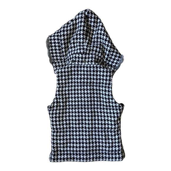 Jack BB Dakota Women's Small Sleeveless Button Up Vest With Detachable Fur Hood - Picture 5 of 8